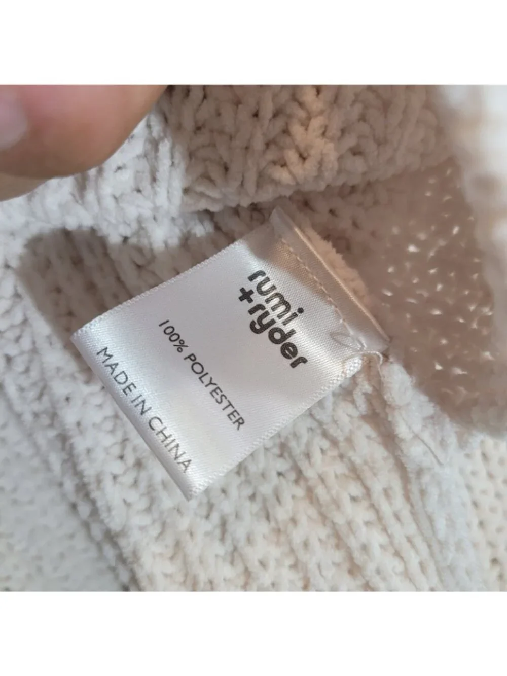 Rumi Ryder Sweater Girls Large 12-14 White Cable Knit Pullover Crewneck